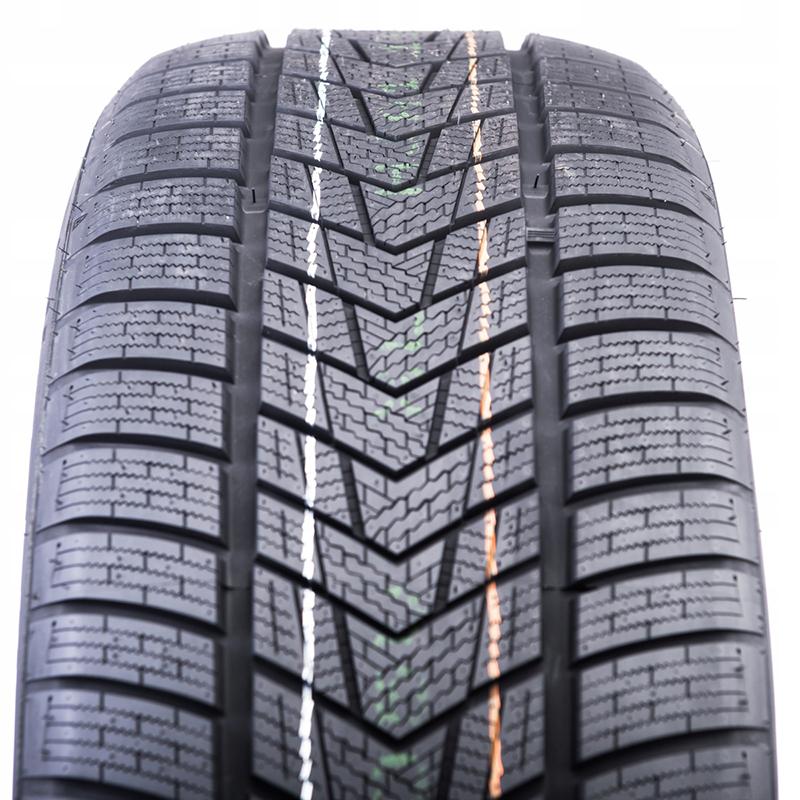 Tracmax X-PRIVILO S-330 XL 225/60 R18 104 V