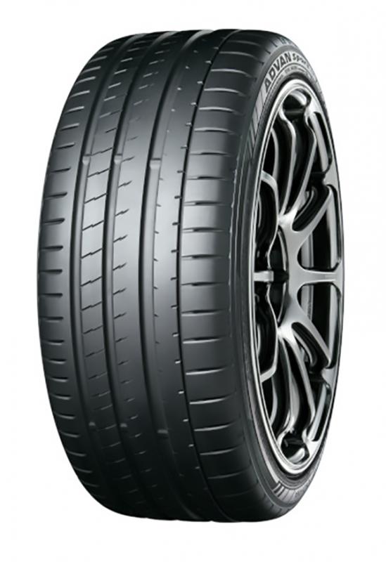 Yokohama ADVAN Sport V107 245/40 R18  